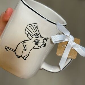 RAE DUNN DISNEY PIXAR RATATOUILLE MUG Chef’s Kiss  “RATATOUILLE” NEW